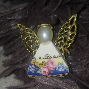 Vintage angel pin